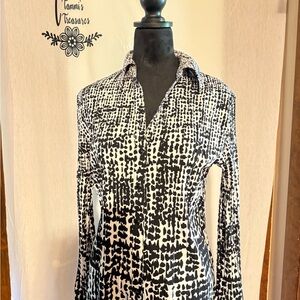 Women’s Long Sleeve Black and White Print Blouse with Bell Sleeves Large